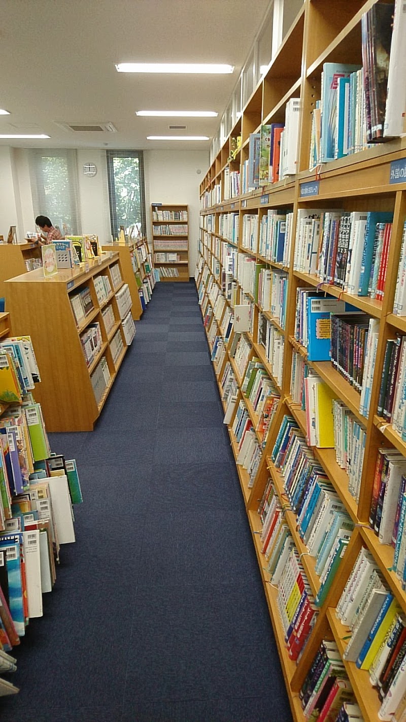 甲州市立塩山図書館 山梨県甲州市塩山上塩後 公立図書館 図書館 グルコミ