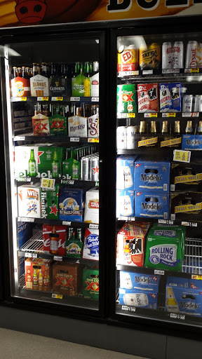 Liquor Store «QUICK PICK LIQUORS», reviews and photos, 635 N Midlothian Rd, Mundelein, IL 60060, USA