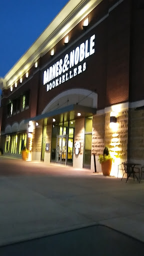 Book Store «Barnes & Noble Booksellers Hillside Village», reviews and photos, 305 Farm to Market Road 1382 #520, Cedar Hill, TX 75104, USA