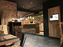 Atmosphère du Restaurant de hamburgers L'Artisan du Burger - Gaite à Paris - n°5