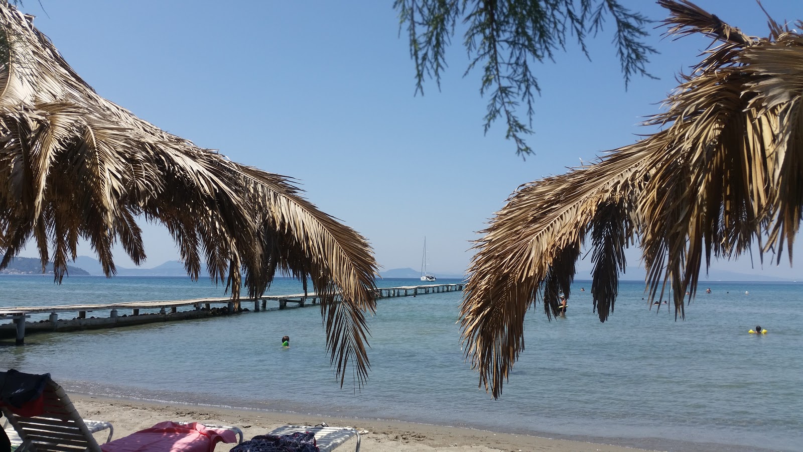 Paralia Alikes'in fotoğrafı ve yerleşim