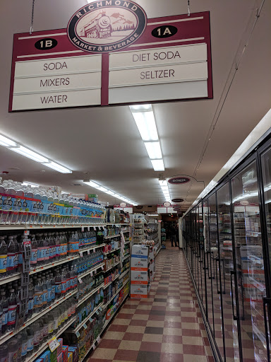 Grocery Store «Richmond Market & Beverage», reviews and photos, 56 Railroad St, Richmond, VT 05477, USA