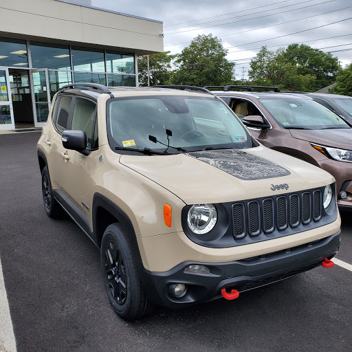 Car Dealer «Elmwood Chrysler Dodge Jeep Ram», reviews and photos, 625 Taunton Ave, East Providence, RI 02914, USA