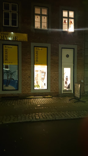 Frisør divide in Copenhagen, København