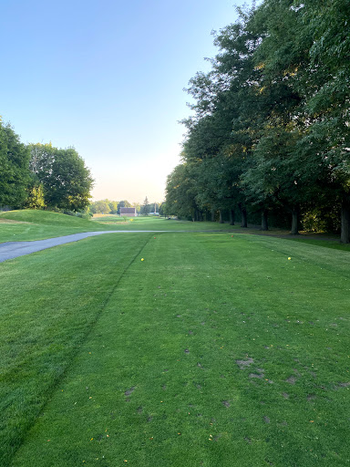 Golf Course «Rob Roy Golf Course», reviews and photos, 505 E Camp McDonald Rd, Prospect Heights, IL 60070, USA