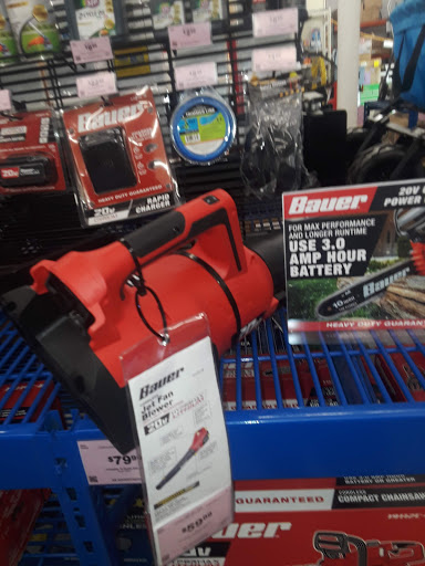 Hardware Store «Harbor Freight Tools», reviews and photos, 301 W Jericho Turnpike, Huntington Station, NY 11746, USA