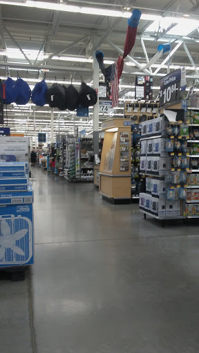 Discount Store «Walmart», reviews and photos, 1965 S Union Ave, Tacoma, WA 98405, USA