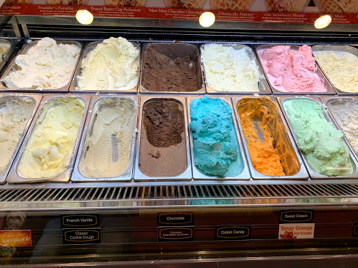 Ice Cream Shop «Cold Stone Creamery», reviews and photos, 2015 S Hurstbourne Pkwy, Louisville, KY 40220, USA