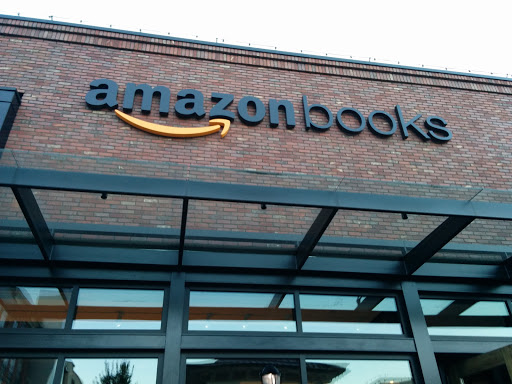 Computer Store «Apple University Village», reviews and photos, 2656 NE University Village St, Seattle, WA 98105, USA