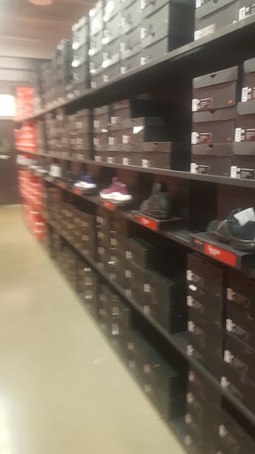 Shoe Store «Nike Factory Store», reviews and photos, 2692 Madison Rd, Cincinnati, OH 45208, USA