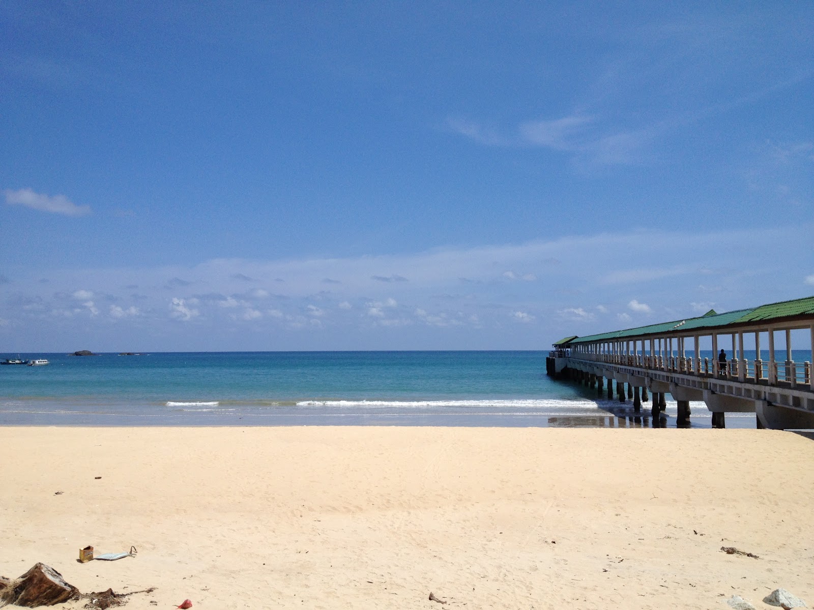 Photo of Juara Beach and the settlement