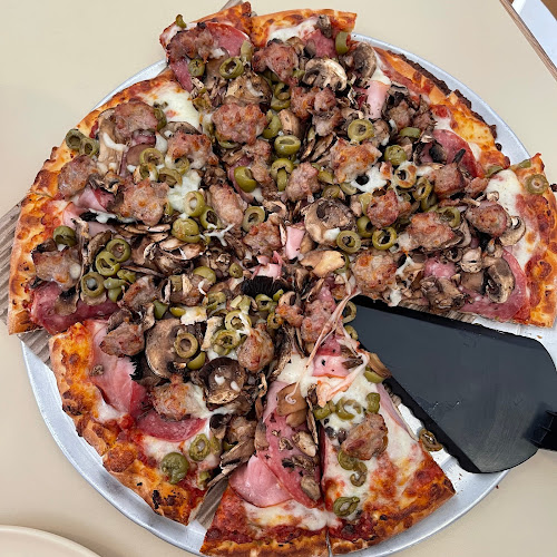 #1 best pizza place in Stockton - Vip Pizza