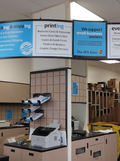Shipping and Mailing Service «The UPS Store», reviews and photos, 1146 S Waukegan Rd, Waukegan, IL 60085, USA