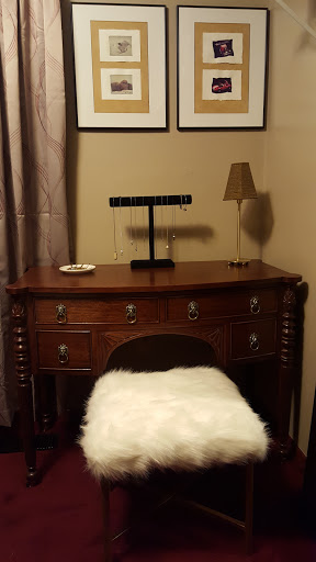 Antique Furniture Store «Every Now & Then Antique Furniture Mall», reviews and photos, 430 W Benson St, Cincinnati, OH 45215, USA