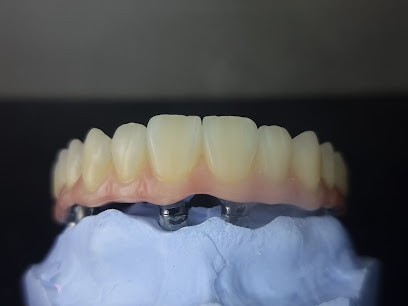 Зъботехническа лаборатория - Кърджали
