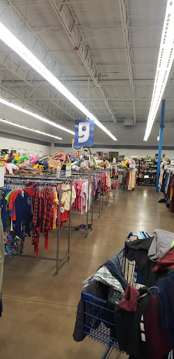 Thrift Store «7th & Bell Goodwill Retail Store & Donation Center», reviews and photos, 17037 N 7th Ave, Phoenix, AZ 85023, USA