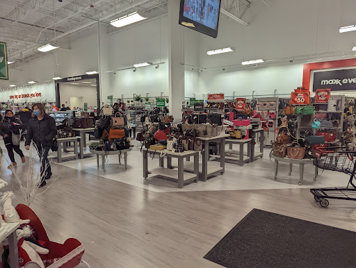 Department Store «T.J. Maxx», reviews and photos, 352 Randall Rd, South Elgin, IL 60177, USA
