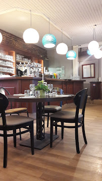 Atmosphère du Restaurant français Le Café de Jeanne à Saint-Valery-sur-Somme - n°10
