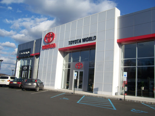 Used Car Dealer «Toyota World of Newton», reviews and photos, 66 Hampton House Rd, Newton, NJ 07860, USA
