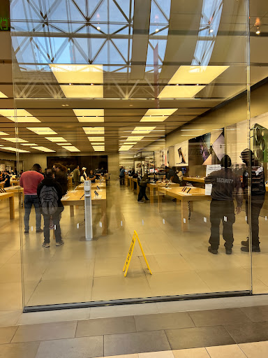 Computer Store «Apple Christiana Mall», reviews and photos, 125 Stanton Christiana Rd, Newark, DE 19702, USA