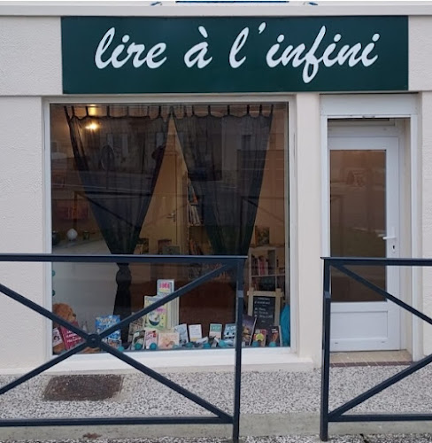 Librairie de livres d'occasion LIRE À L INFINI Saint-Hilaire-de-Villefranche