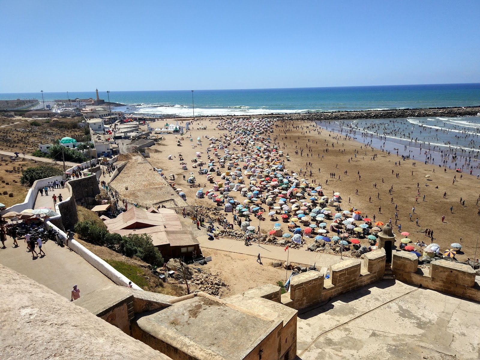 Fotografija Plaža Rabat z prostoren zaliv