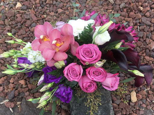 Florist «Renton Flower Shop», reviews and photos, 120 Union Ct NE, Renton, WA 98059, USA