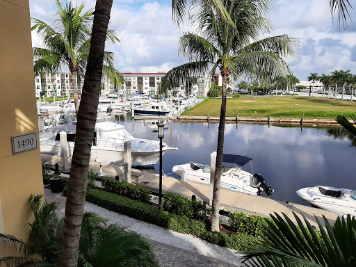 Boat Rental Service «Boat Rentals at Naples Bay Resort», reviews and photos, 1500 5th Ave S, Naples, FL 34102, USA