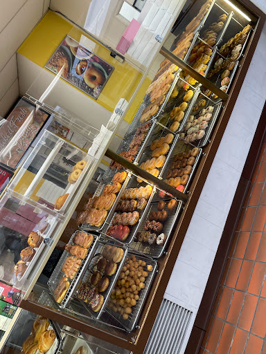 Donut Shop «Donut City», reviews and photos, 1210 Pacific Coast Hwy, Seal Beach, CA 90740, USA