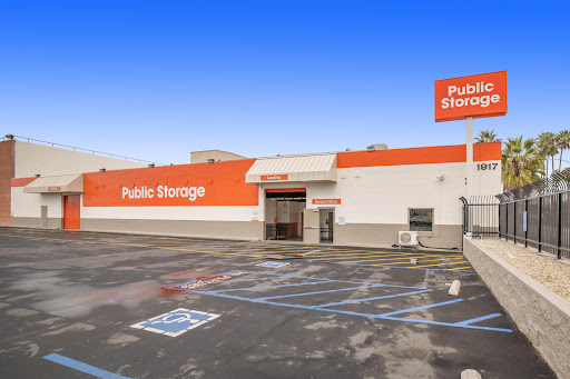 Self-Storage Facility «Public Storage», reviews and photos, 1917 Long Beach Blvd, Long Beach, CA 90806, USA