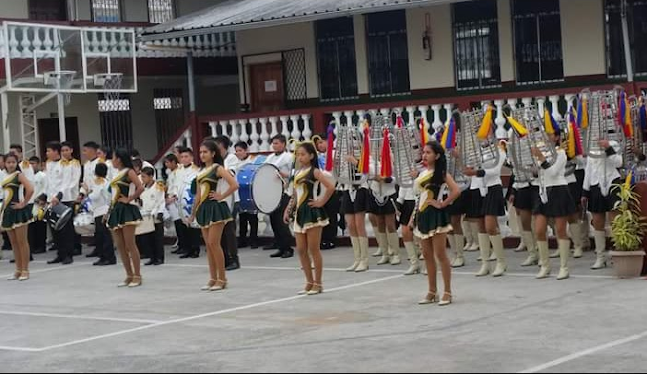 Opiniones de Unidad Educativa "Sagrados Corazones" en La Concordia - Escuela