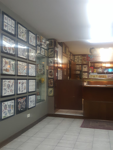 Tattoo Shop «Taylor Street Tattoo», reviews and photos, 1150 W Taylor St, Chicago, IL 60607, USA