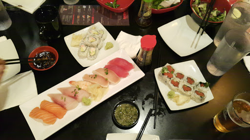 Shopping Mall «Gilroy Crossing Shopping Center», reviews and photos, 6915 Camino Arroyo, San Jose, CA 95112, USA