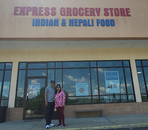 Shopping Mall «Seminole Square Shopping Center», reviews and photos, 200 Zan Rd, Charlottesville, VA 22901, USA