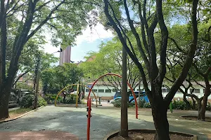 Parque La Milagrosa image