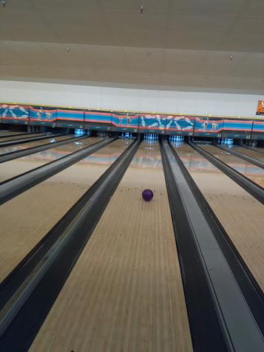 Bowling Alley «Pacific Lanes Bowling Center», reviews and photos, 7015 S D St, Tacoma, WA 98408, USA