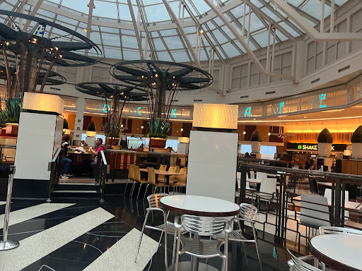 Shopping Mall «Somerset Collection», reviews and photos, 2800 W Big Beaver Rd, Troy, MI 48084, USA