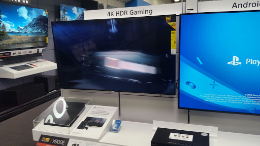 Shopping Mall «River Park Shopping Center», reviews and photos, 71 E Via la Plata, Fresno, CA 93720, USA