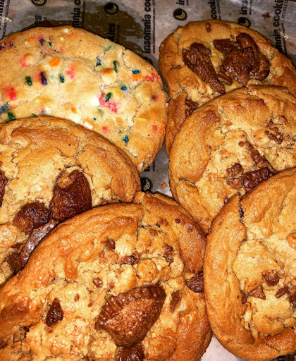 Cookie Shop «Insomnia Cookies», reviews and photos, 402 14th Ave SE, Minneapolis, MN 55414, USA