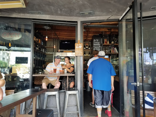 Wine Bar «Venice Beach Wines», reviews and photos, 529 Rose Ave, Venice, CA 90291, USA