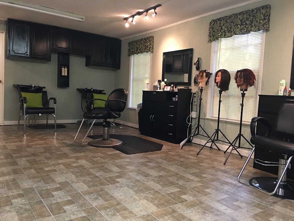 King's Hair & Beauty Salon 31305