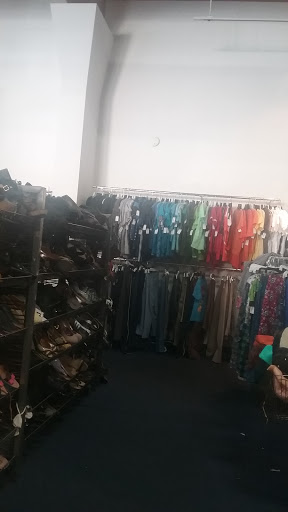 Thrift Store «Goodwill», reviews and photos, 28 W 25th Ave, San Mateo, CA 94403, USA