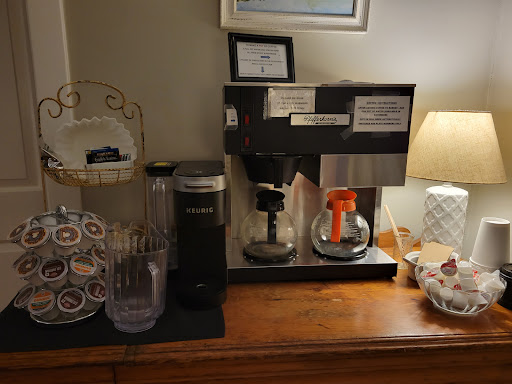 Banquet Hall «The Oaks Waterfront Inn and Events», reviews and photos, 25876 Royal Oak Rd, Easton, MD 21601, USA