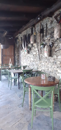 Atmosphère du Restaurant Auberge U Fragnu à Venzolasca - n°13