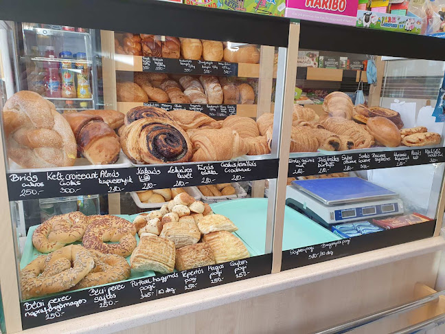 Park Cukrászda és Pékáru Üzlet - Üllő