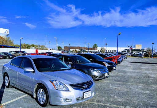 Used Car Dealer «Owings Auto», reviews and photos, 519 E Division St, Arlington, TX 76011, USA