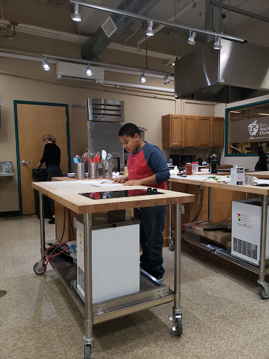 Grocery Store «Daily Table Grocery», reviews and photos, 450 Washington St, Dorchester Center, MA 02124, USA