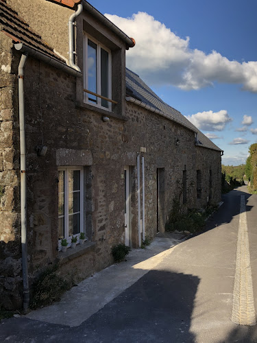 La Maison au Pied de la Roche à La Hague