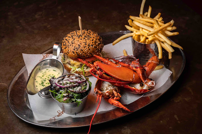 Burger & Lobster - Reading | Deliveroo Editions