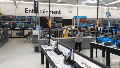 Department Store «Walmart Supercenter», reviews and photos, 250 Highlands Square Dr, Hendersonville, NC 28792, USA